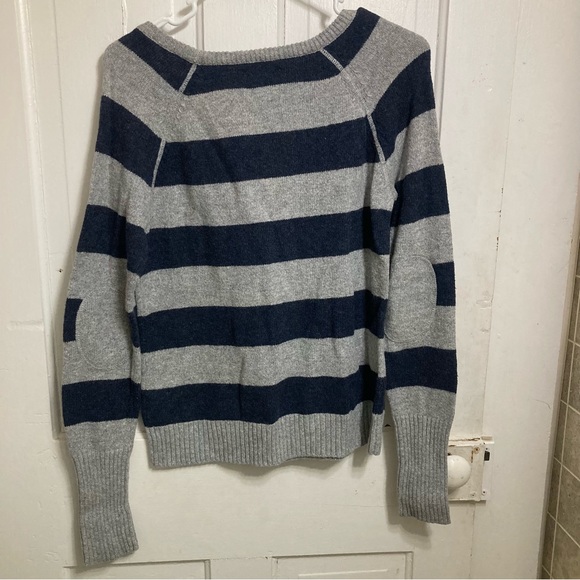 Womens Between You and Me stripped sweater, gray and navy size L - Picture 3 of 4